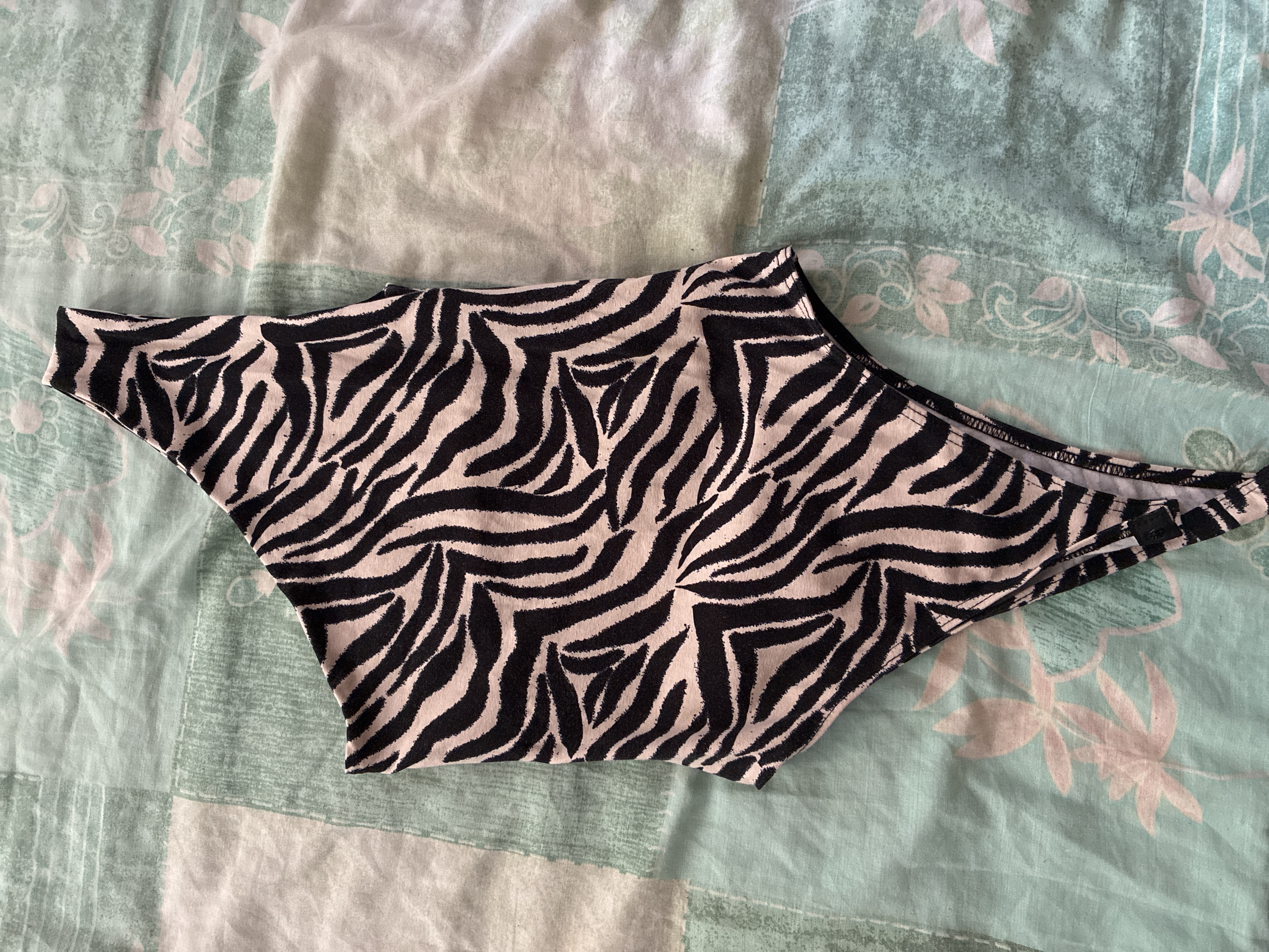 Body beige / noir