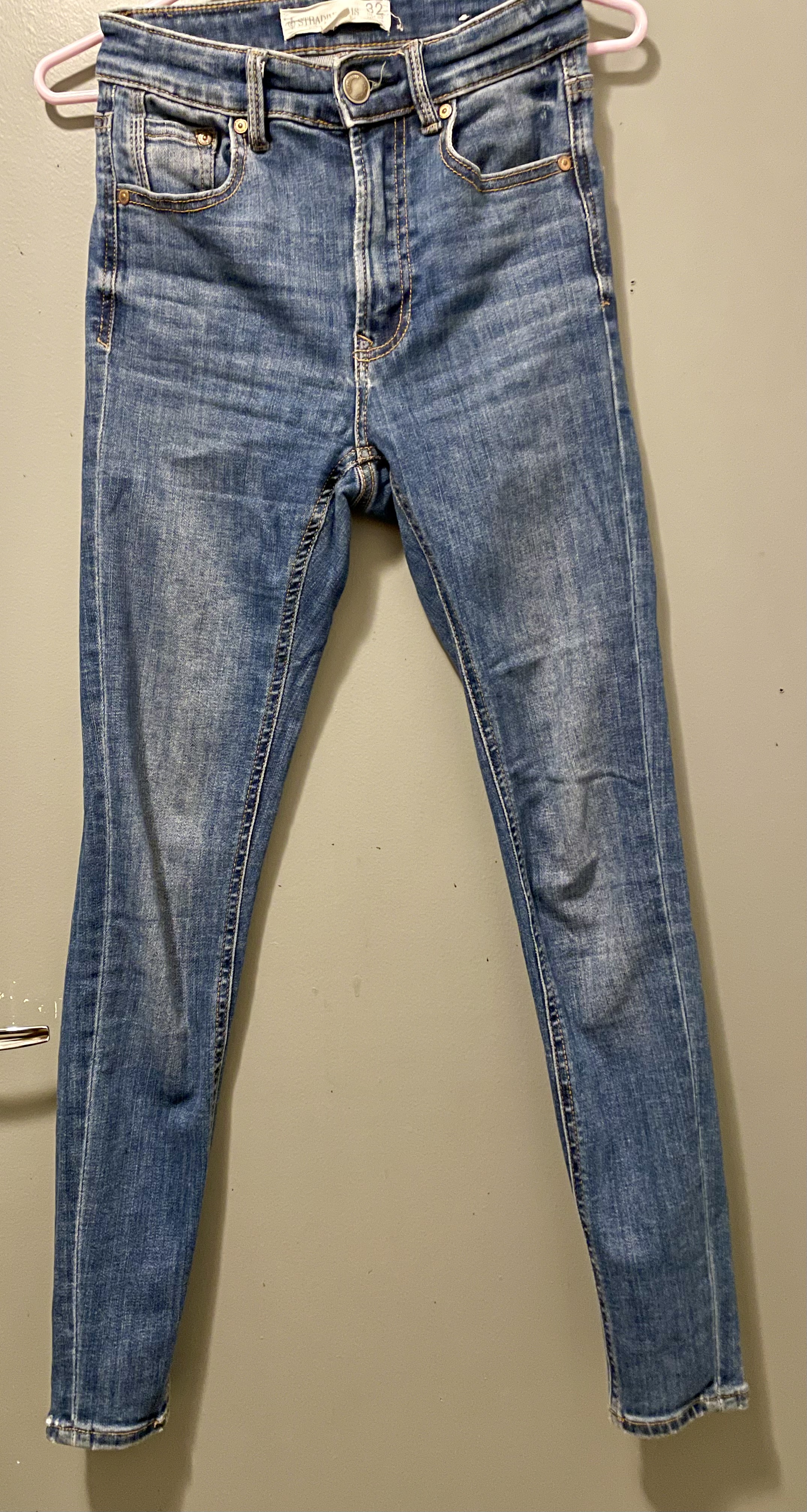2 jeans a vendre