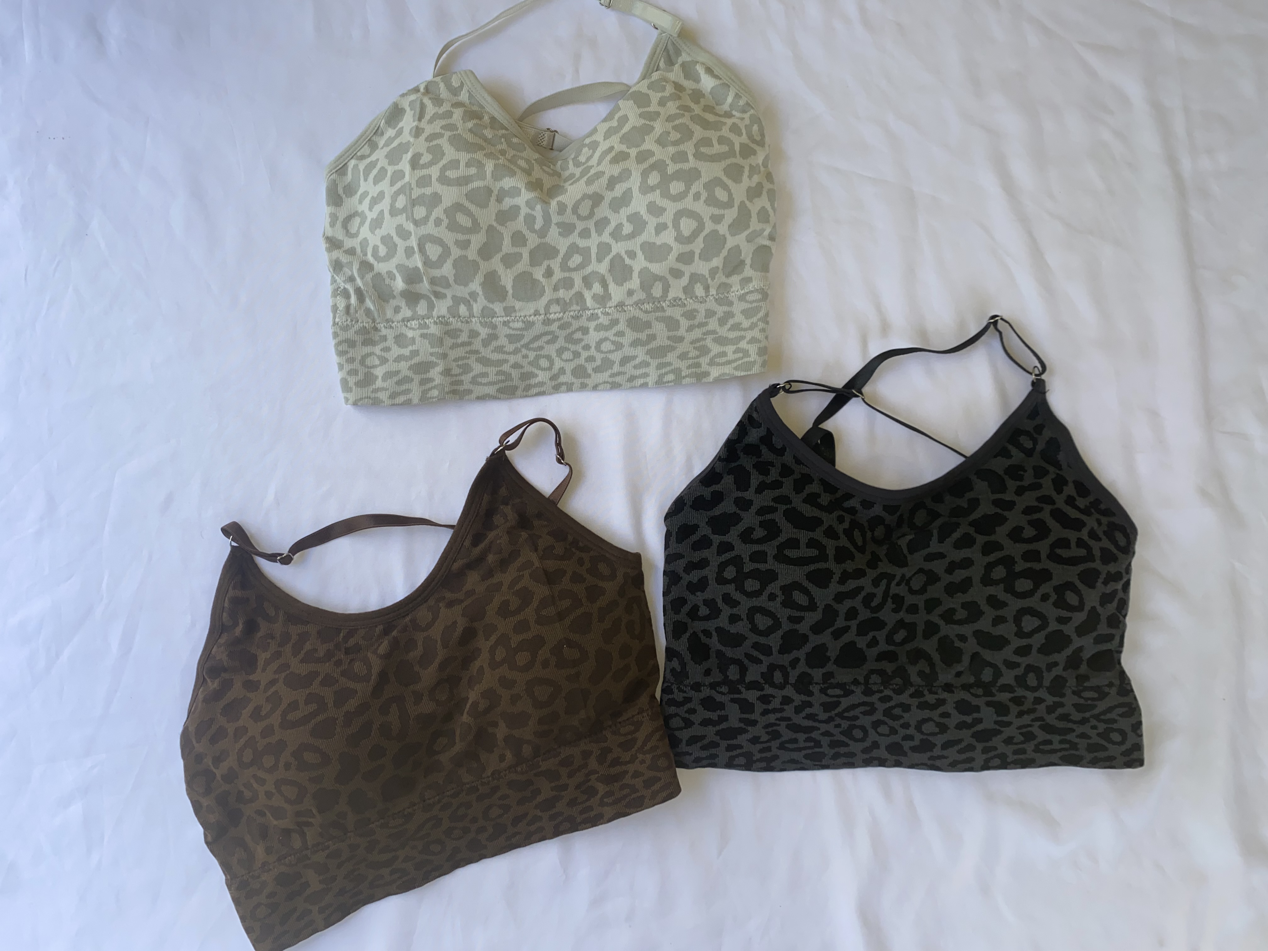 Lot 3 brassières