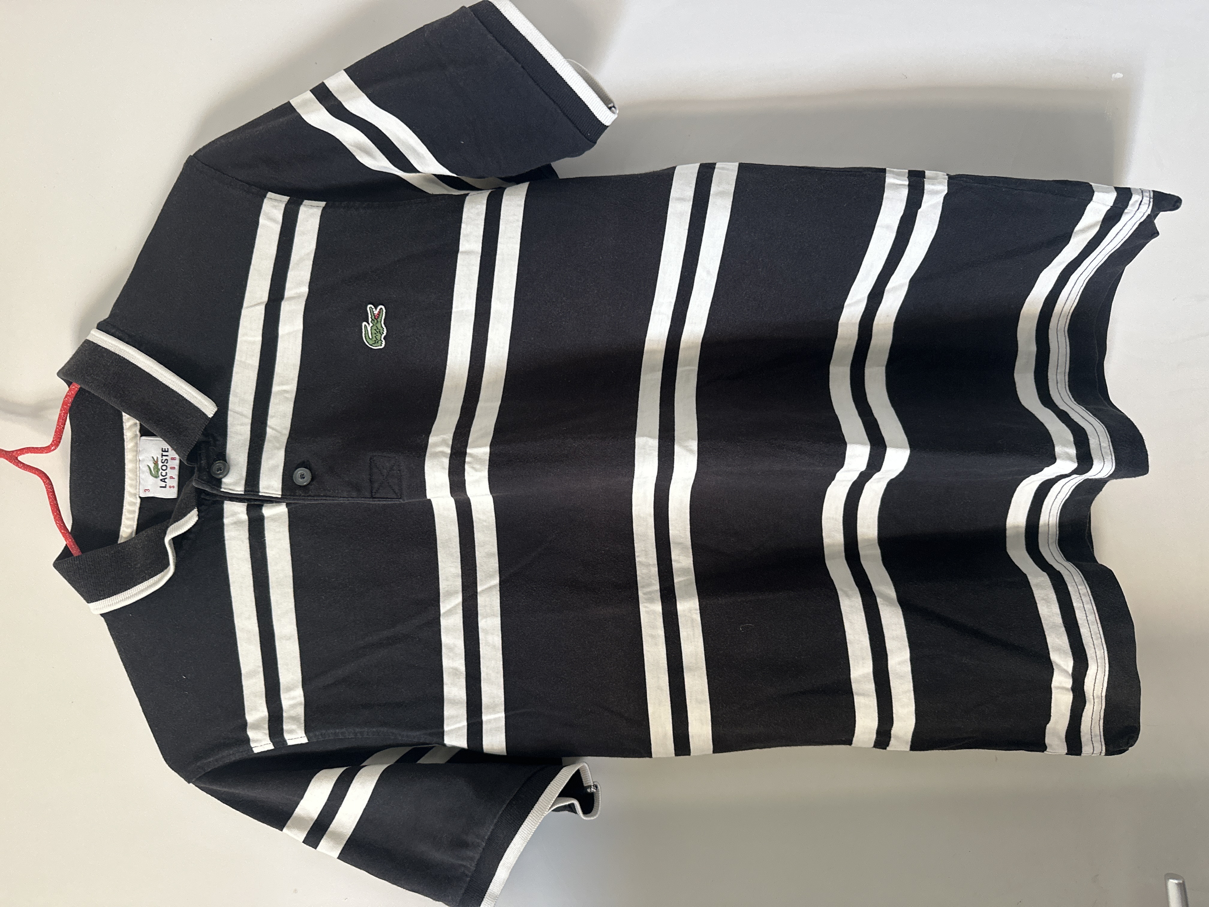Polo Lacoste taille 3