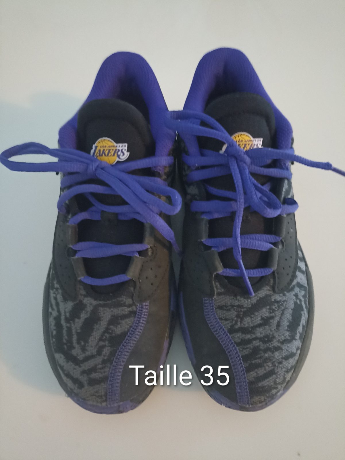 Basket taille 35