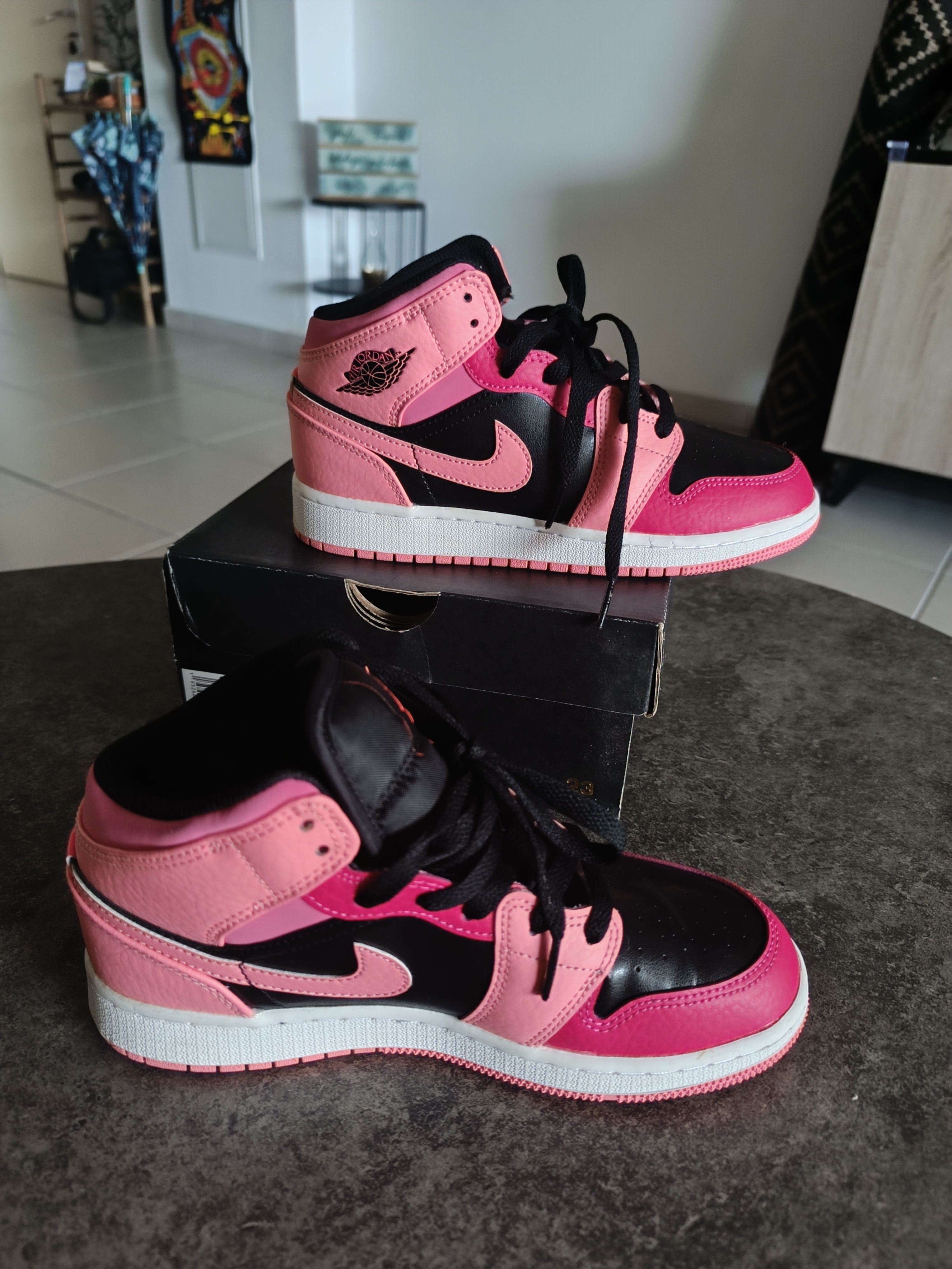 Air jordan mid rare