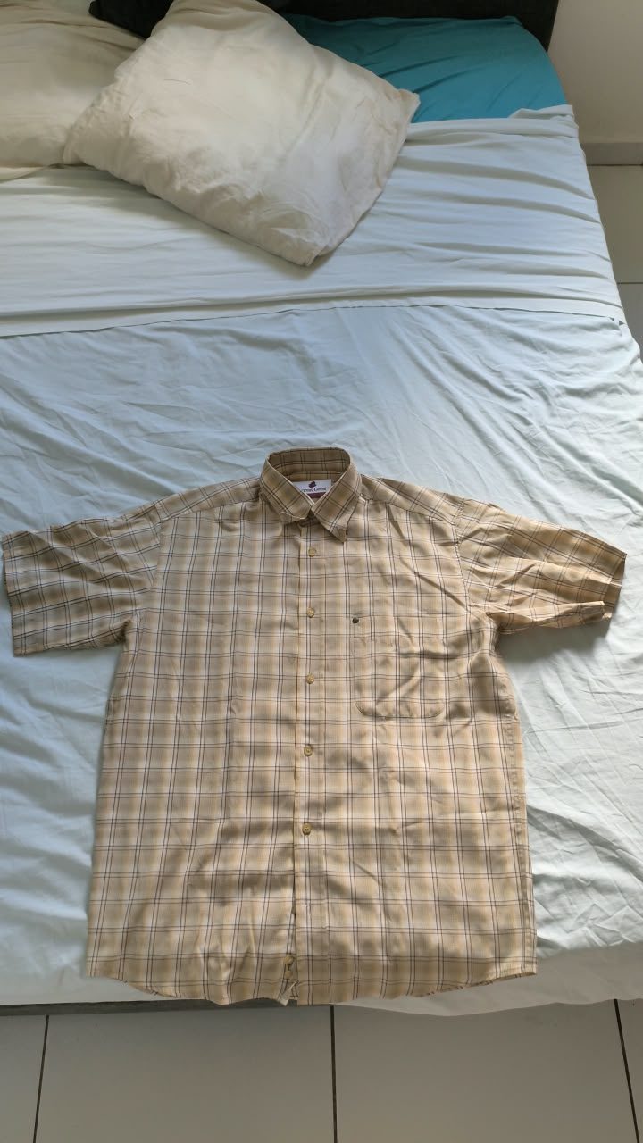Chemise beige à carreaux manches courtes L