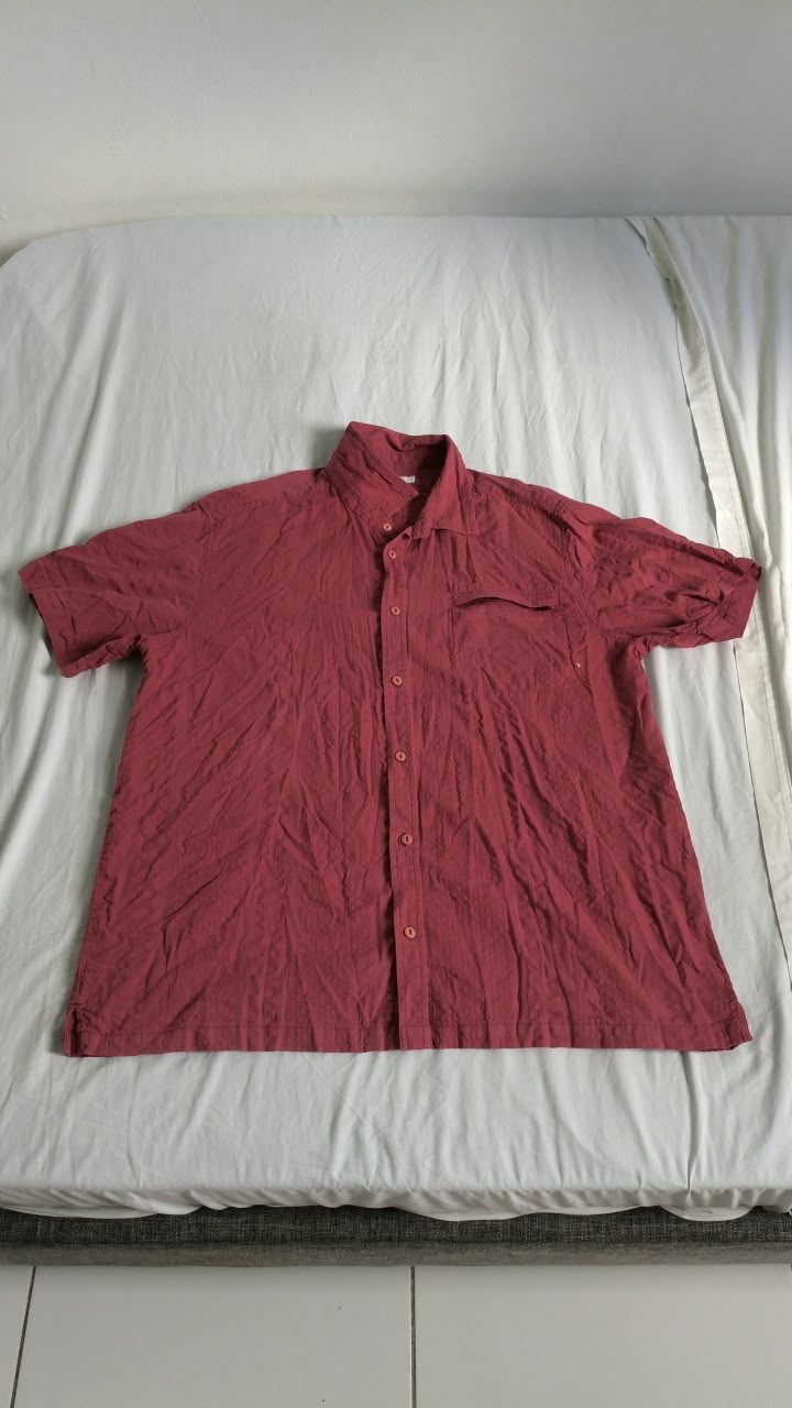 Chemise rouge, manches courtes — XL