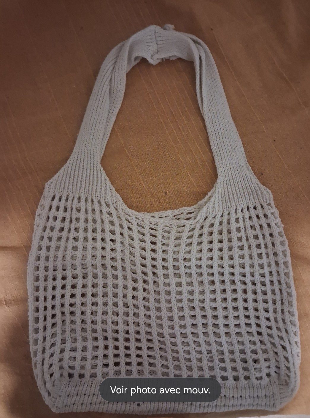 Sac blanc avec trous pour la plage  crochet