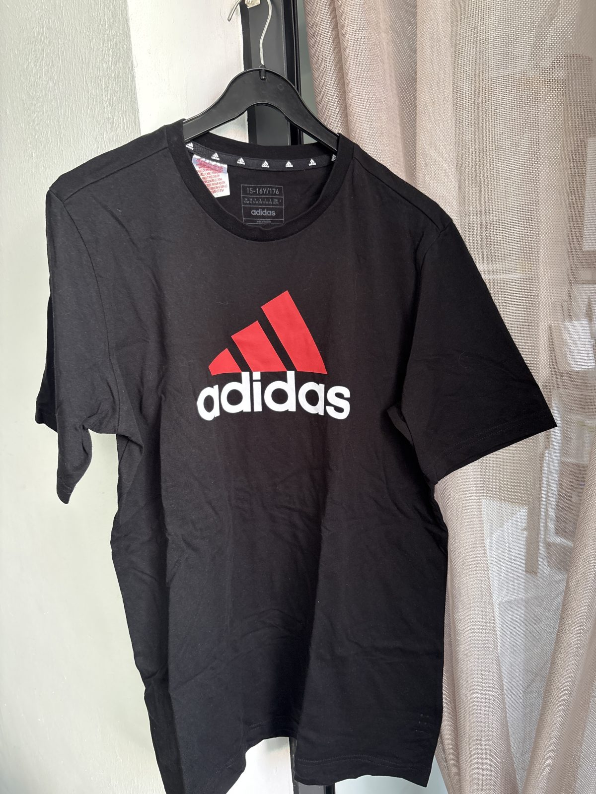 T-Shirt Adidas