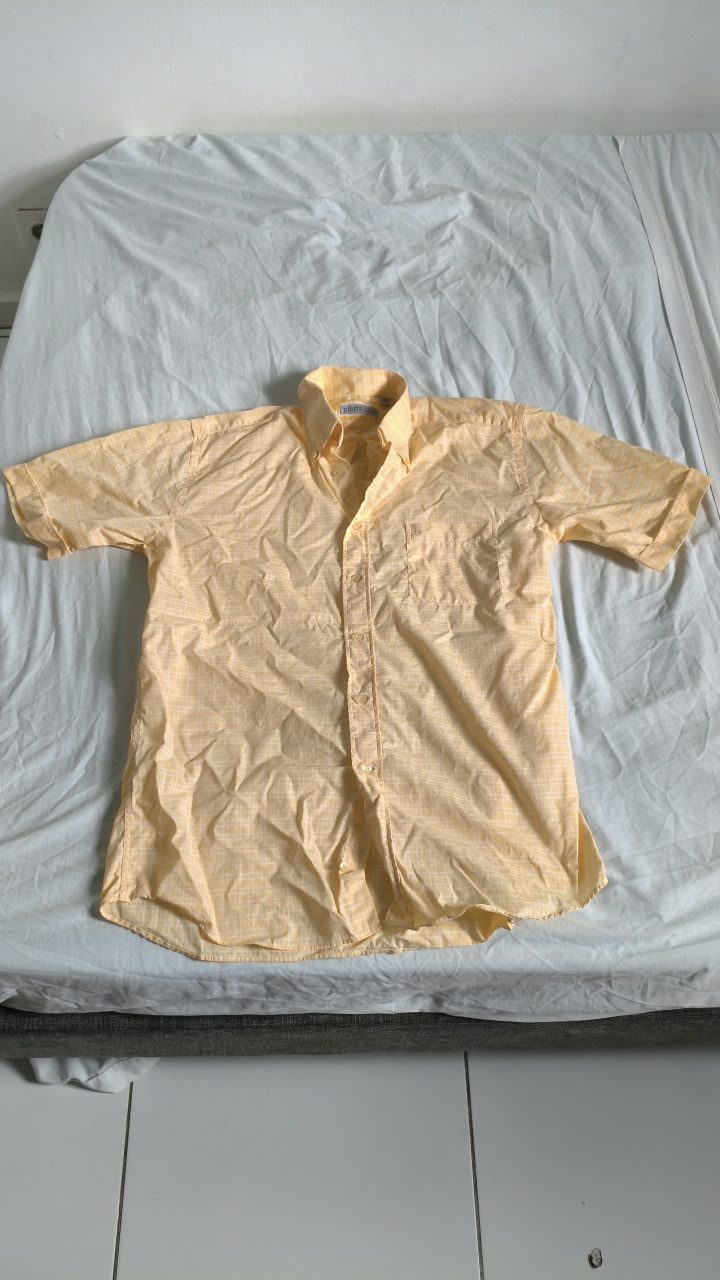 Chemise jaune, manches courtes — L