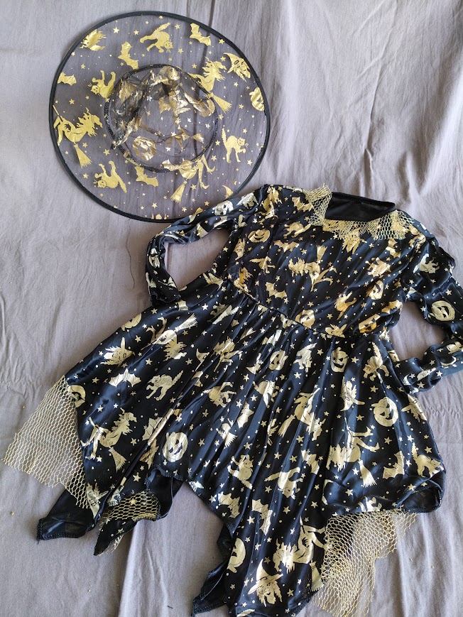 Robe sorcière déguisement carnaval 6 ans NEUF