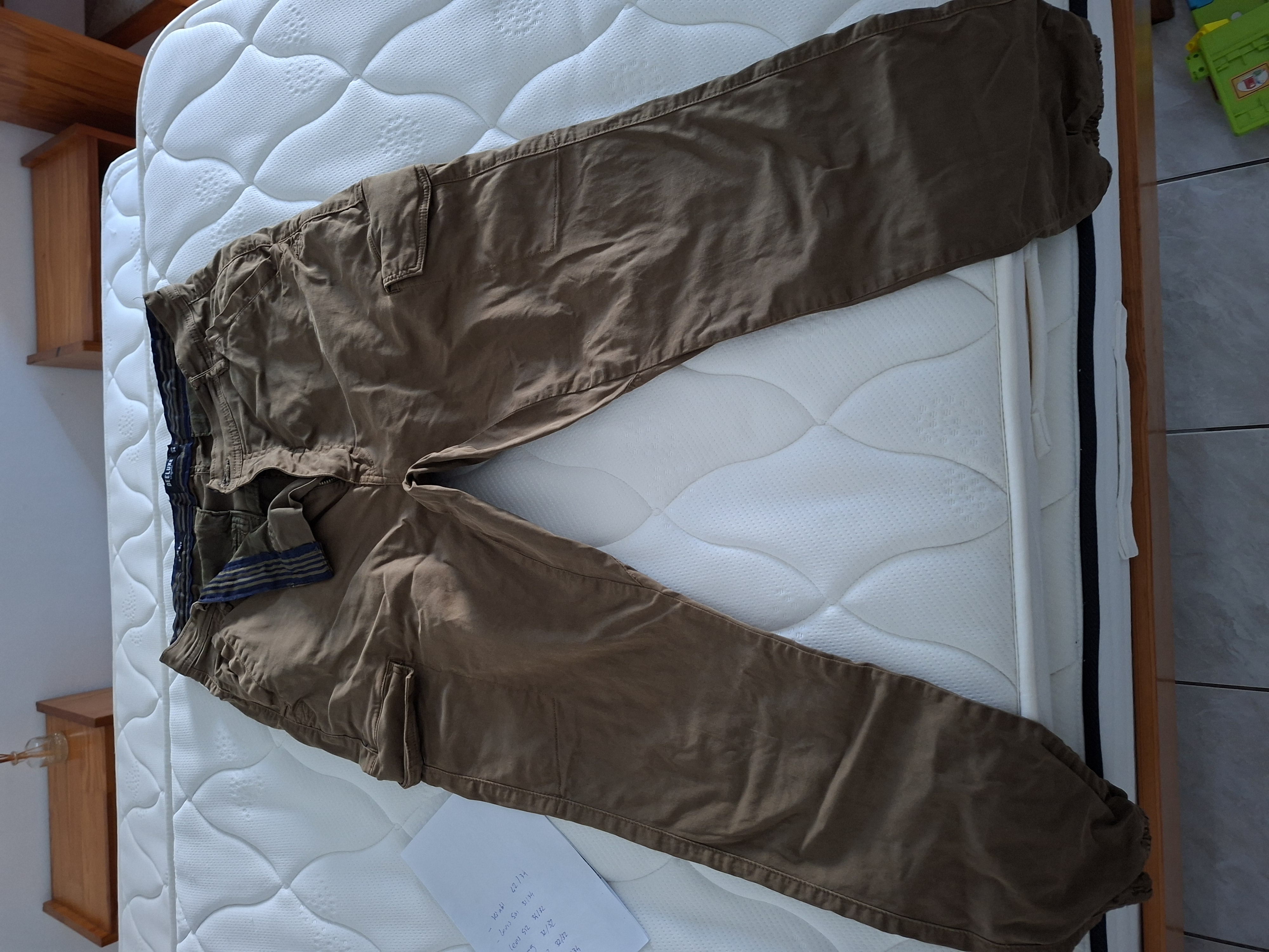 Pantalon cargo
